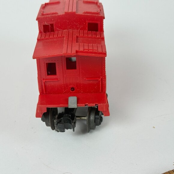 Lionel Vintage O Gauge 3 Coal Cars 9031, 9033,1002 & Caboose 6167 - Picture 6 of 10